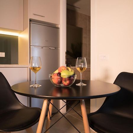 Lodge Modern Apartments, In Kalamaki Centre 客房 照片