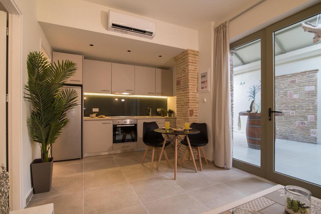 Lodge Modern Apartments, In Kalamaki Centre 外观 照片