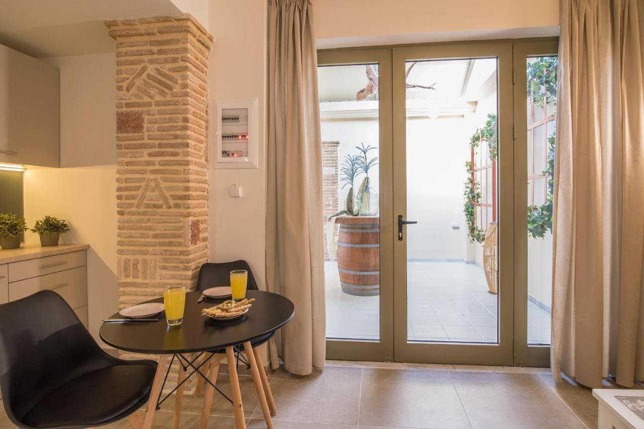 Lodge Modern Apartments, In Kalamaki Centre 客房 照片