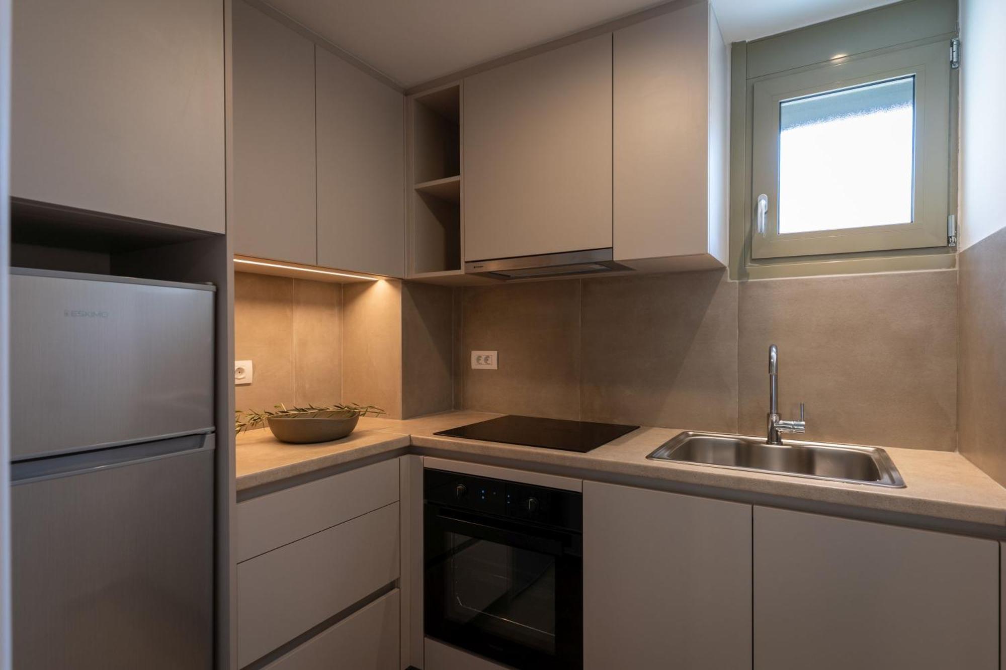Lodge Modern Apartments, In Kalamaki Centre 外观 照片